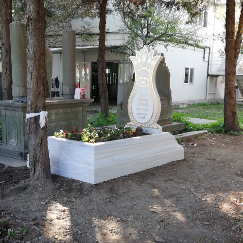 Eyüp Sultan Camii Haziresi 
EYÜPSULTAN/İSTANBUL